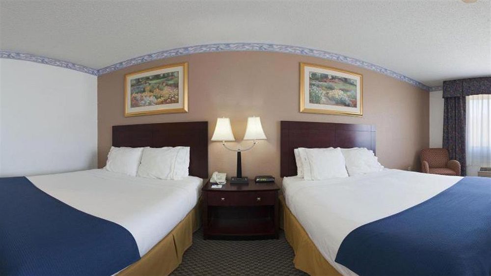 La Quinta Inn And Suites By Wyndham Elkhart Exterior foto