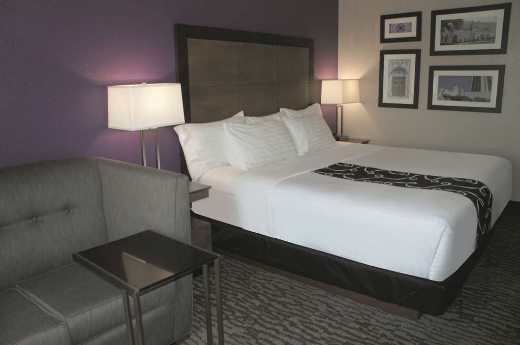 La Quinta Inn And Suites By Wyndham Elkhart Habitación foto